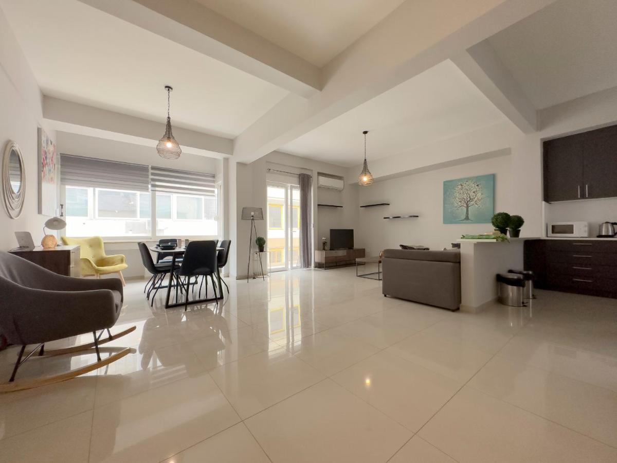 Satovriandou Spacious 128Sqm Apt In אתונה מראה חיצוני תמונה